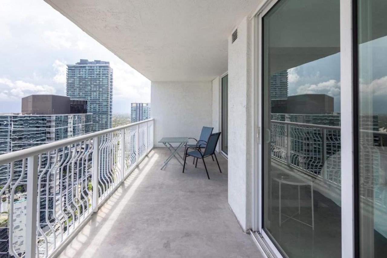 Sunshine Ocean And Views 1 Bedroom Paradise With Parking *
